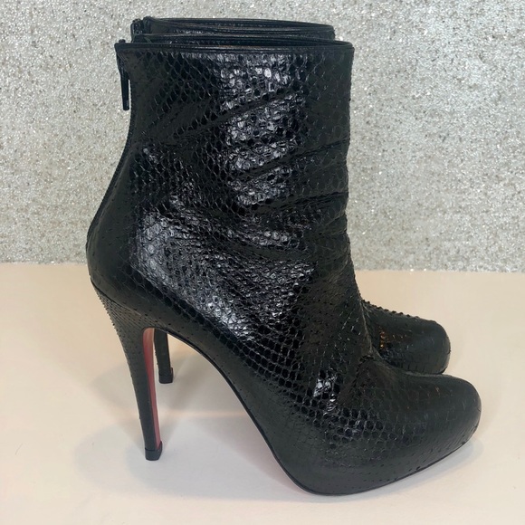 🔴 sold🔴 do not buy. Louboutin ankle boots 39 - Picture 3 of 8